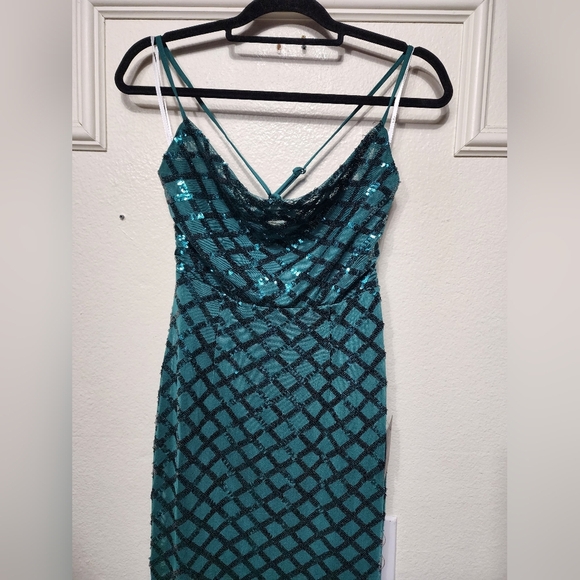 Lulus Stop and Glow Emerald Green Sequin Cowl Neck Maxi Dress S Wedding Party - Picture 9 of 12